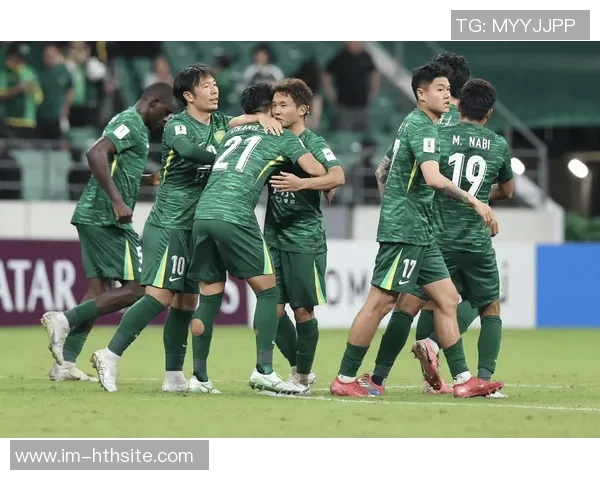 亚足联对蓉城处以3000美元罚款因球迷向蔚山球员投掷水瓶事件